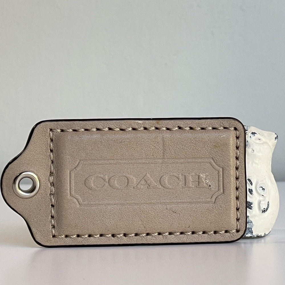 3” COACH Leather Fob Bag Charm Keychain
Hang Tag